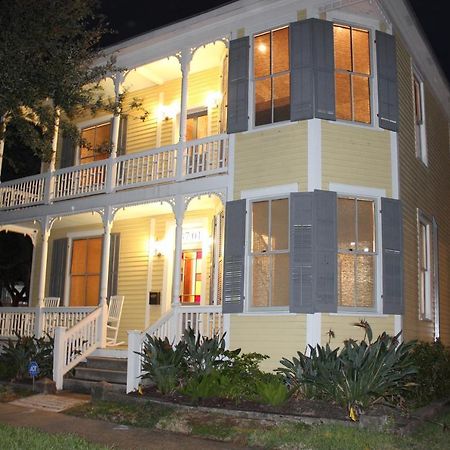 Historic 1899 Home For Summer Galveston Dış mekan fotoğraf